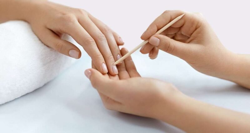 Cut, file & polish (hands)